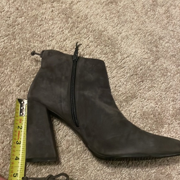 Stuart Weitzman Grey Suede Ankle Boots Size 10 - Picture 3 of 13